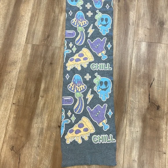 New Chill Print Cashmere Sample Scarf From Anthropologie!!🔥🔥🔥 - Picture 11 of 14